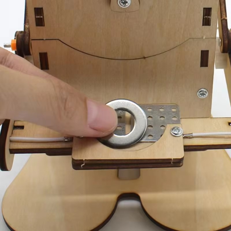 コインを飲み込むロボットモデル DIY 木製組み立て科学実験 - Science Robotics のレビューと価格